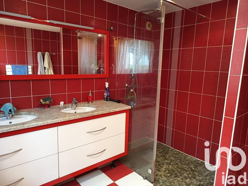 Maison - 121 m² - 6 pièces