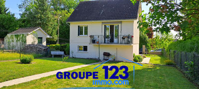 Maison - 93 m² - 4 pièces