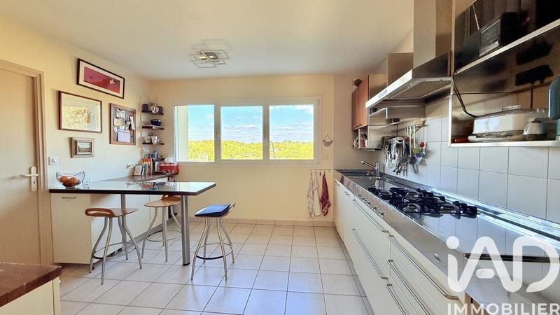 Maison - 215 m² - 7 pièces