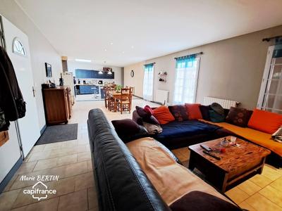 Maison - 161 m² - 7 pièces