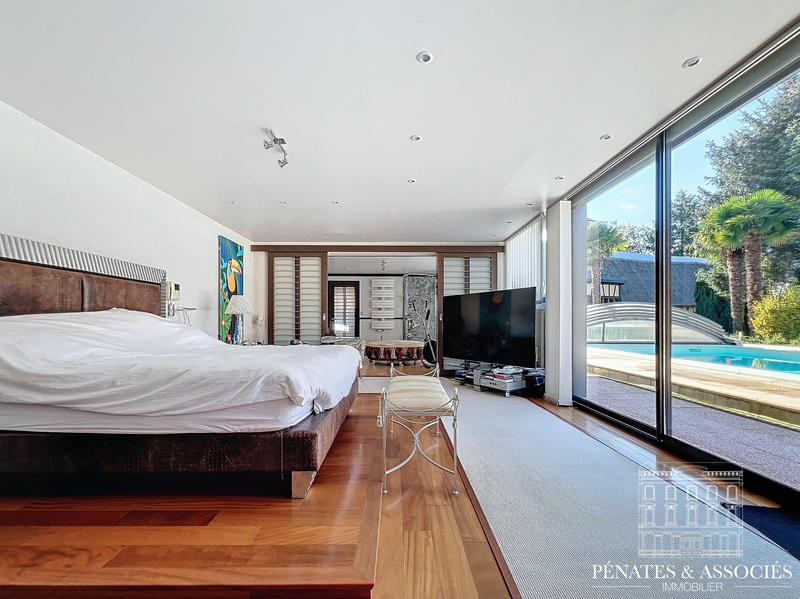 Villa - 360 m² - 6 pièces