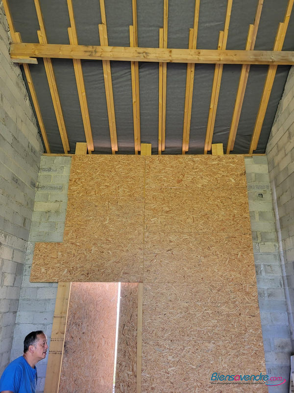 Maison traditionnelle - 270 m² - 4 pièces