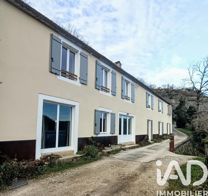 Maison - 318 m² - 7 pièces