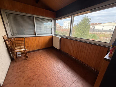 Maison - 221 m² - 8 pièces