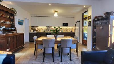 Maison - 224 m² - 6 pièces