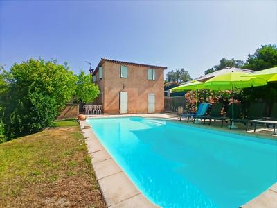 Villa - 105 m² - 4 pièces