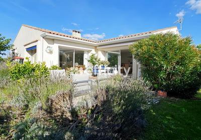 Maison - 203 m² - 6 pièces