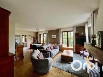 Maison - 123 m² - 5 pièces