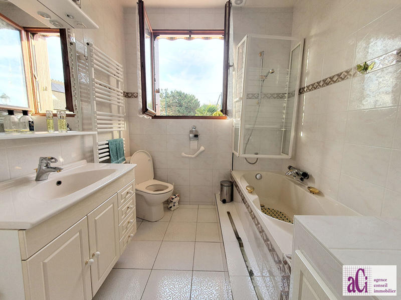 Maison - 90 m² - 5 pièces