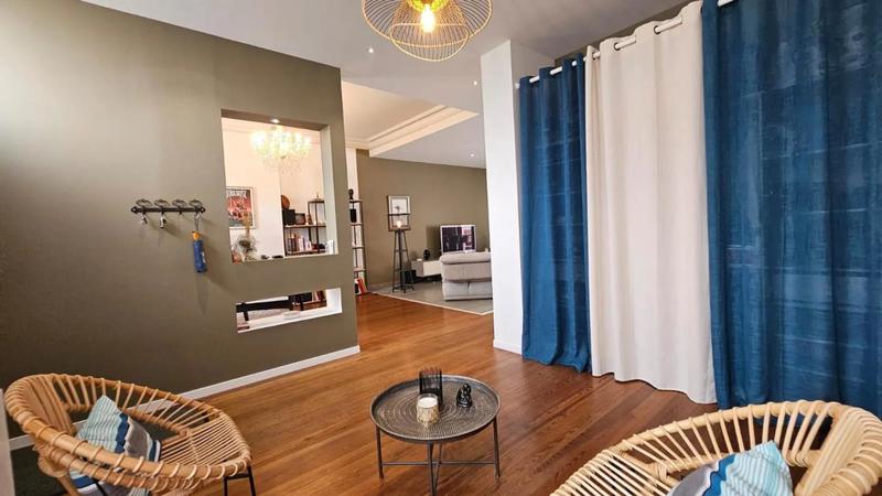 Maison - 224 m² - 6 pièces