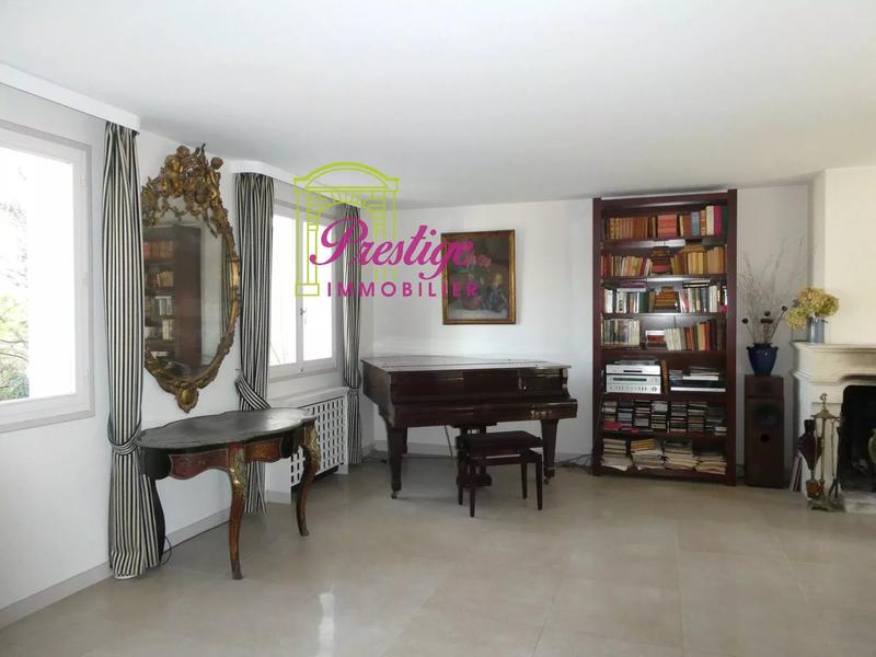 Maison - 166 m² - 7 pièces