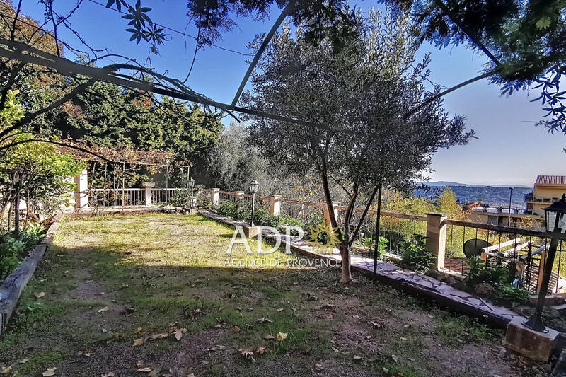 Appartement - 106 m² - 4 pièces