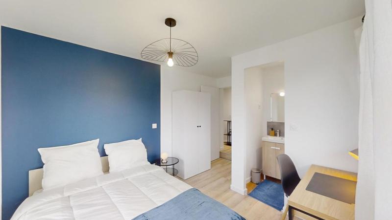 Appartement - 81 m² - 5 pièces