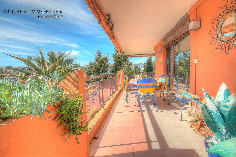 Appartement - 102 m² - 4 pièces