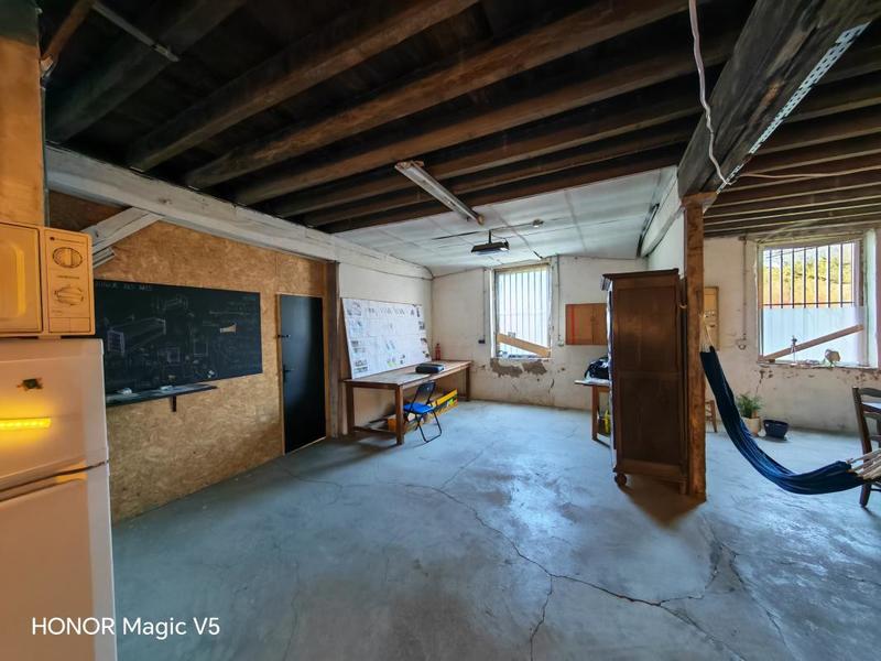 Immeuble - 2 850 m² - 15 pièces