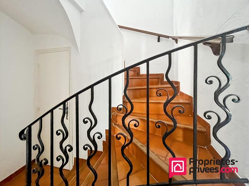 Villa - 332 m² - 12 pièces