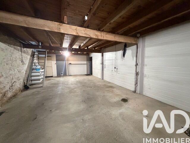 Maison - 224 m² - 7 pièces