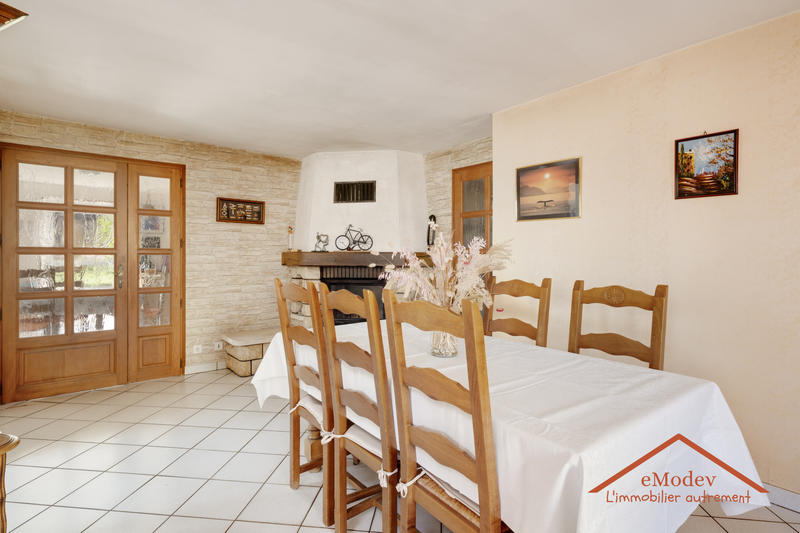 Maison - 200 m² - 5 pièces