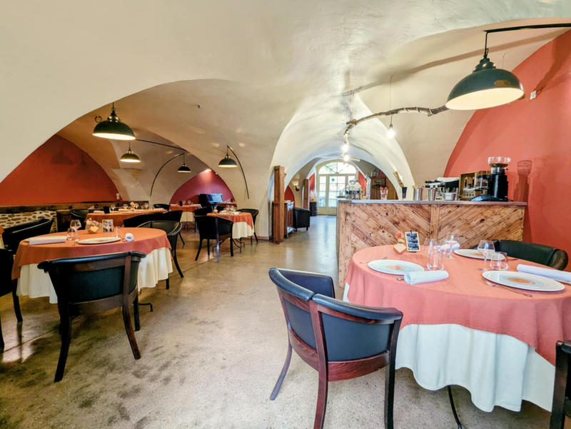 Fonds de commerce - Magasins - 183 m²