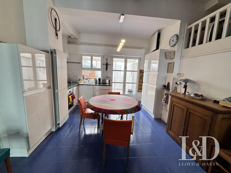 Maison - 130 m² - 6 pièces