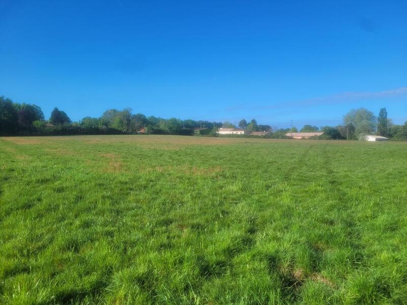 Terrain constructible - 950 m²