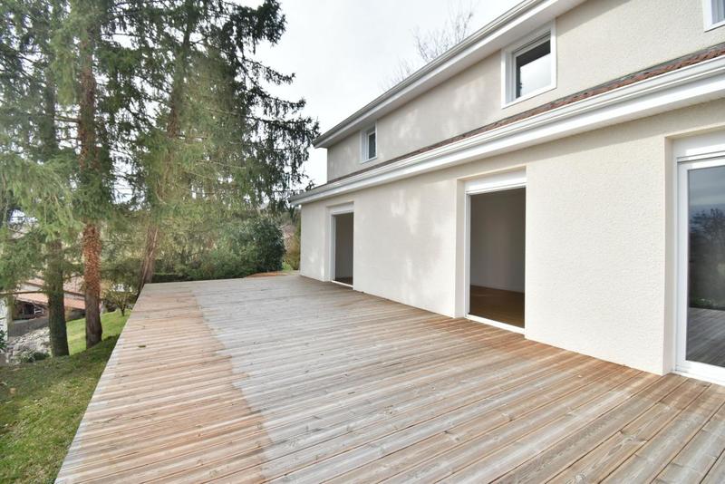 Maison - 168 m² - 7 pièces