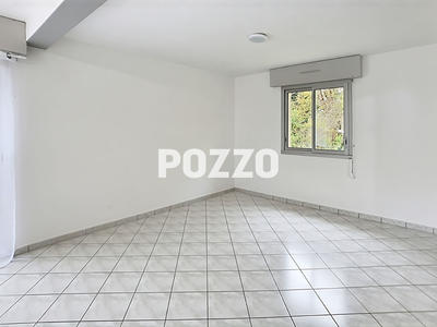 Maison - 88 m² - 5 pièces