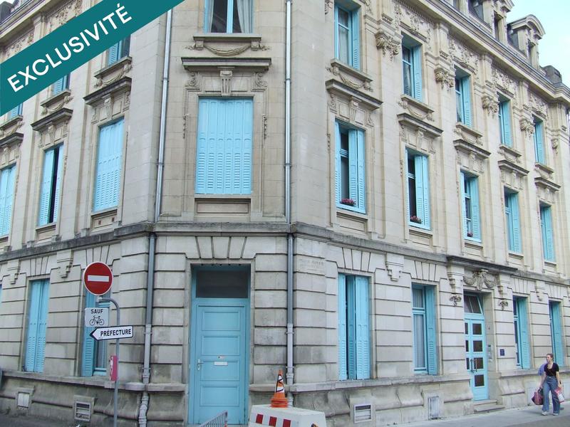 Appartement - 99 m² - 5 pièces