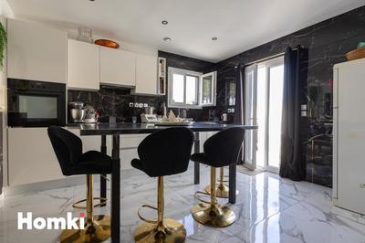 Maison - 96 m² - 5 pièces