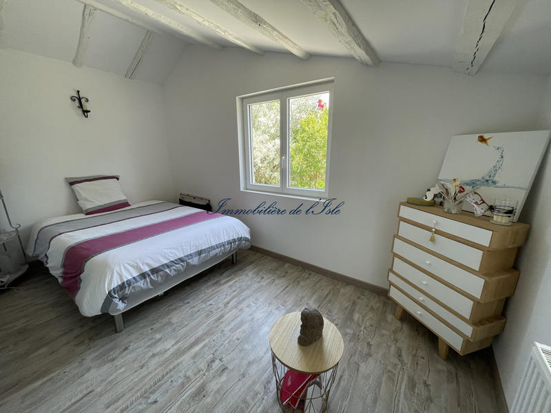 Maison - 230 m² - 9 pièces