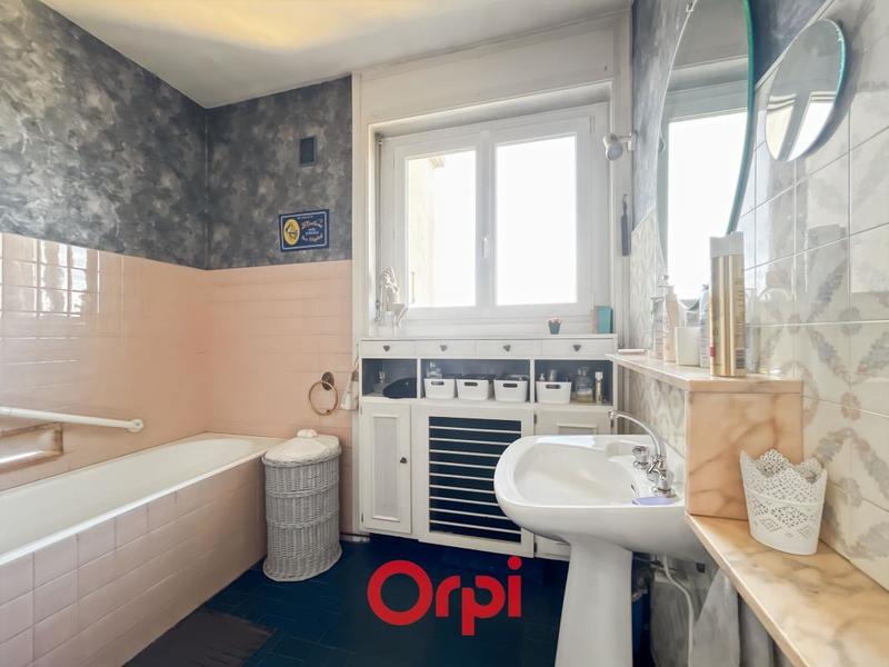 Appartement - 109 m² - 4 pièces