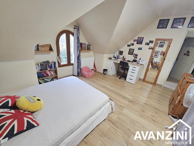 Maison contemporaine - 170 m² - 8 pièces