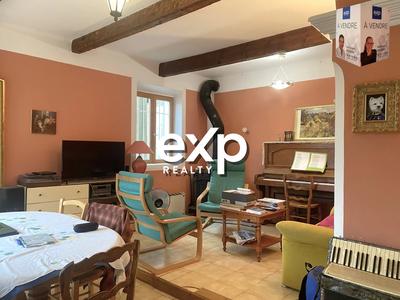 Maison - 96 m² - 4 pièces