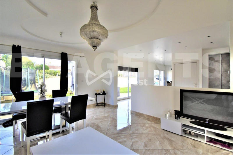 Maison - 150 m² - 5 pièces