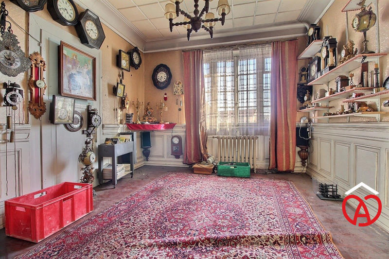 Maison - 408 m² - 17 pièces