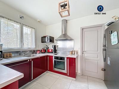 Maison - 92 m² - 4 pièces