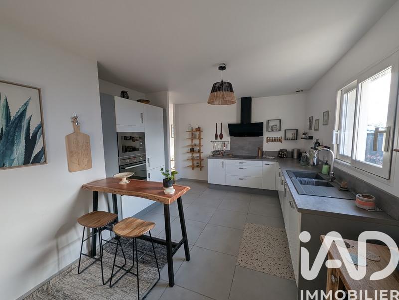 Maison - 102 m² - 4 pièces