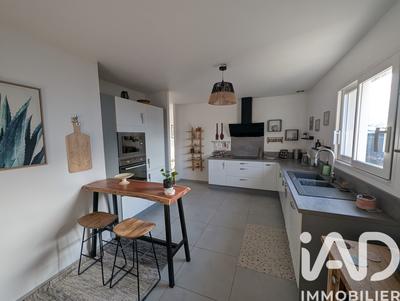 Maison - 102 m² - 4 pièces
