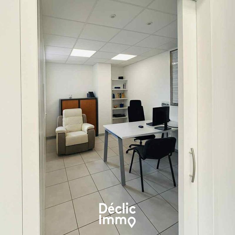 Bureau - 75 m² - 3 pièces