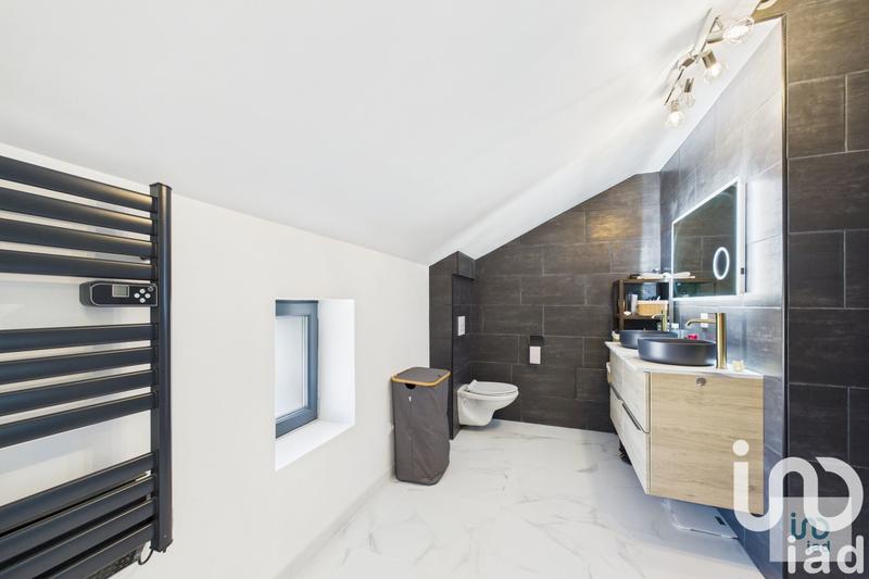 Maison - 155 m² - 7 pièces