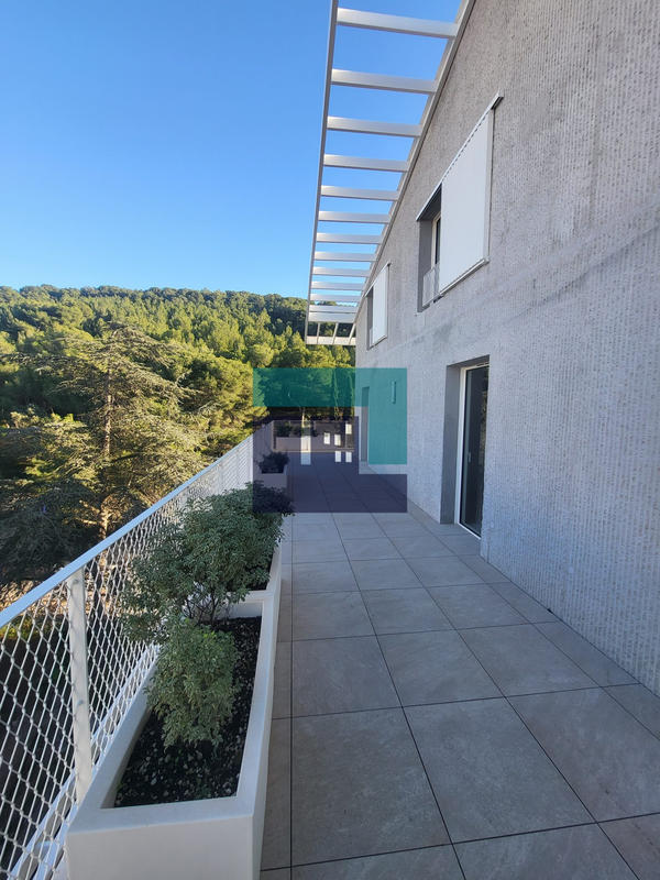 Appartement - 140 m² - 5 pièces