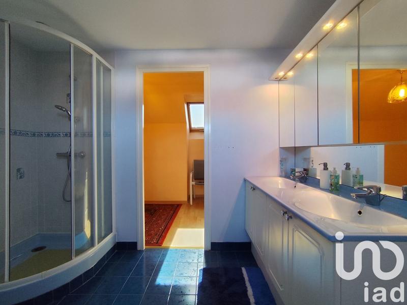 Maison - 136 m² - 7 pièces