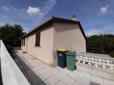 Maison traditionnelle - 196 m² - 5 pièces