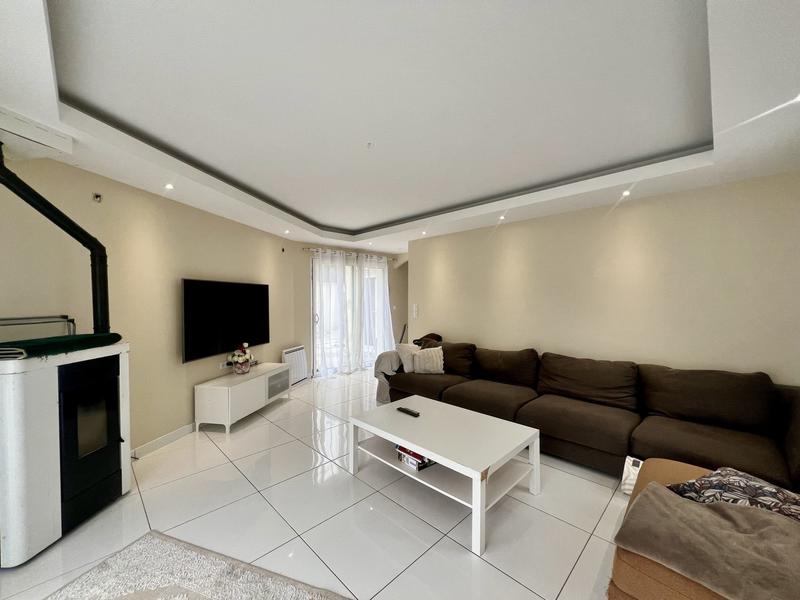 Maison - 136 m² - 6 pièces