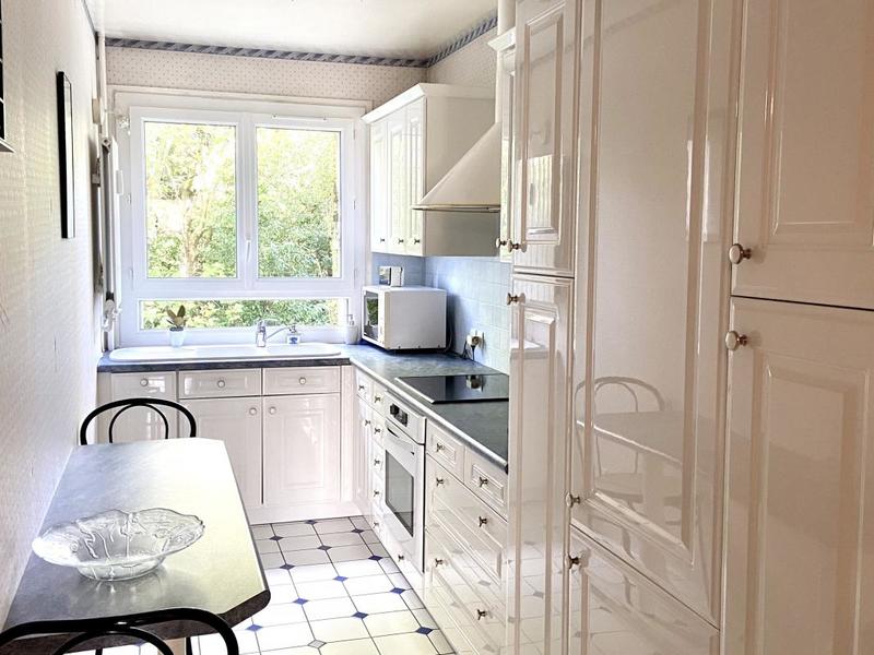 Appartement - 79 m² - 4 pièces