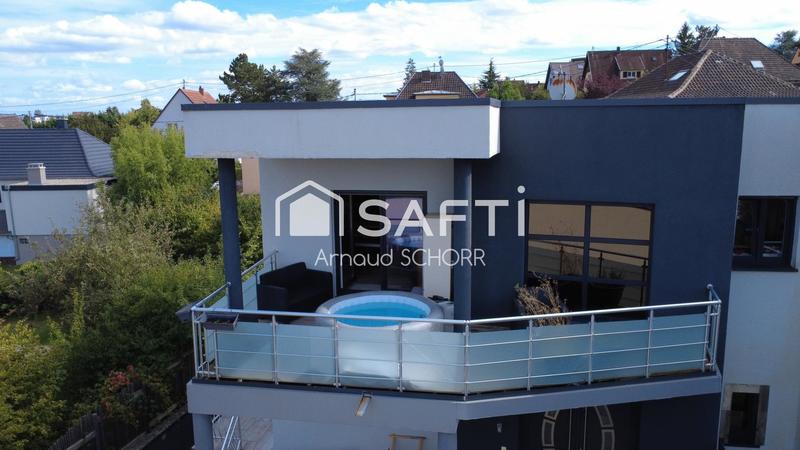 Appartement - 144 m² - 5 pièces