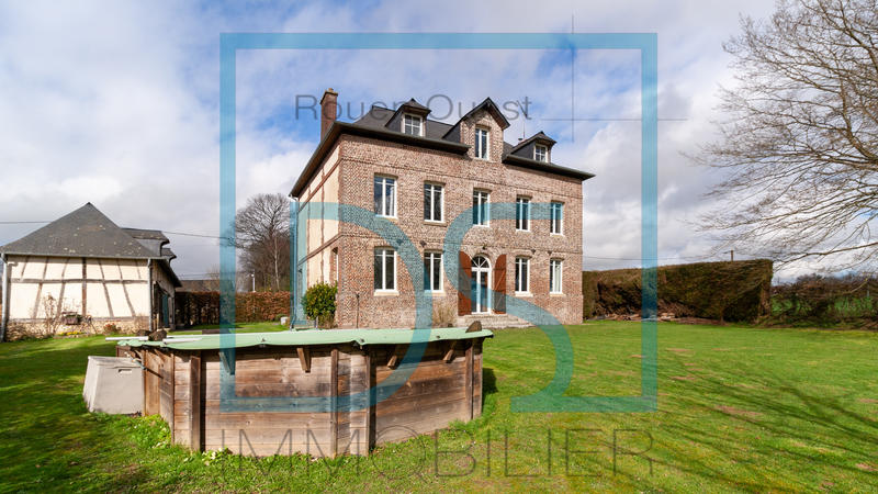 Maison - 202 m² - 8 pièces