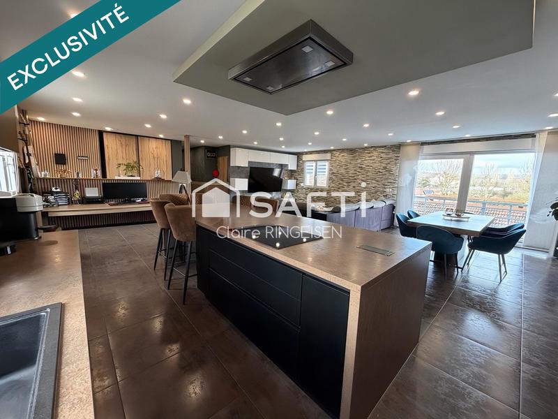 Maison - 140 m² - 5 pièces