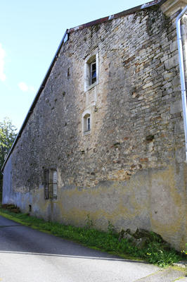 Ferme - 300 m² - 1 pièce