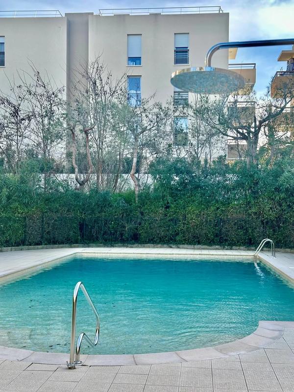 Appartement - 79 m² - 4 pièces